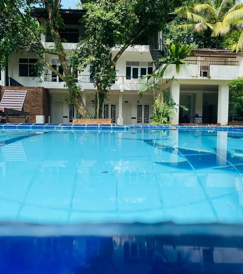 The Shade Brothers Hotel Katunayake 0*,